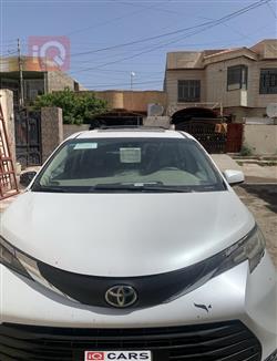 تويوتا سيينا